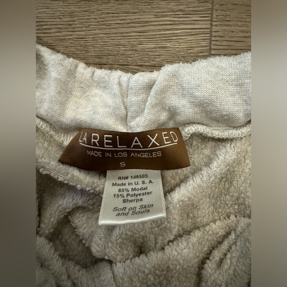LA RELAXED Sweats Small - Picture 4 of 4